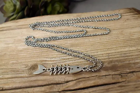 Skeleton 2025 fish jewelry